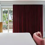 W Hotel 5*