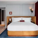 Hotel W